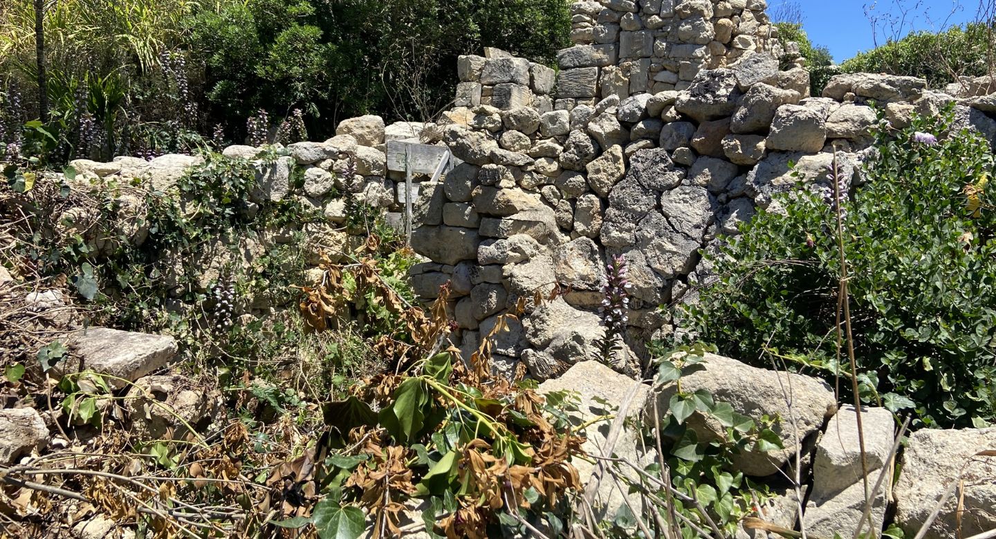 Application to develop 'farmer quarters' in Buskett suspended for three months