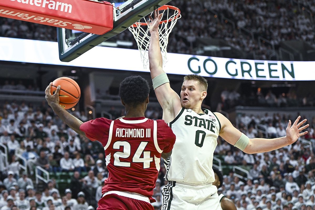Arkansas basketball loses nailbiter at Michigan State | The Arkansas Democrat-Gazette
