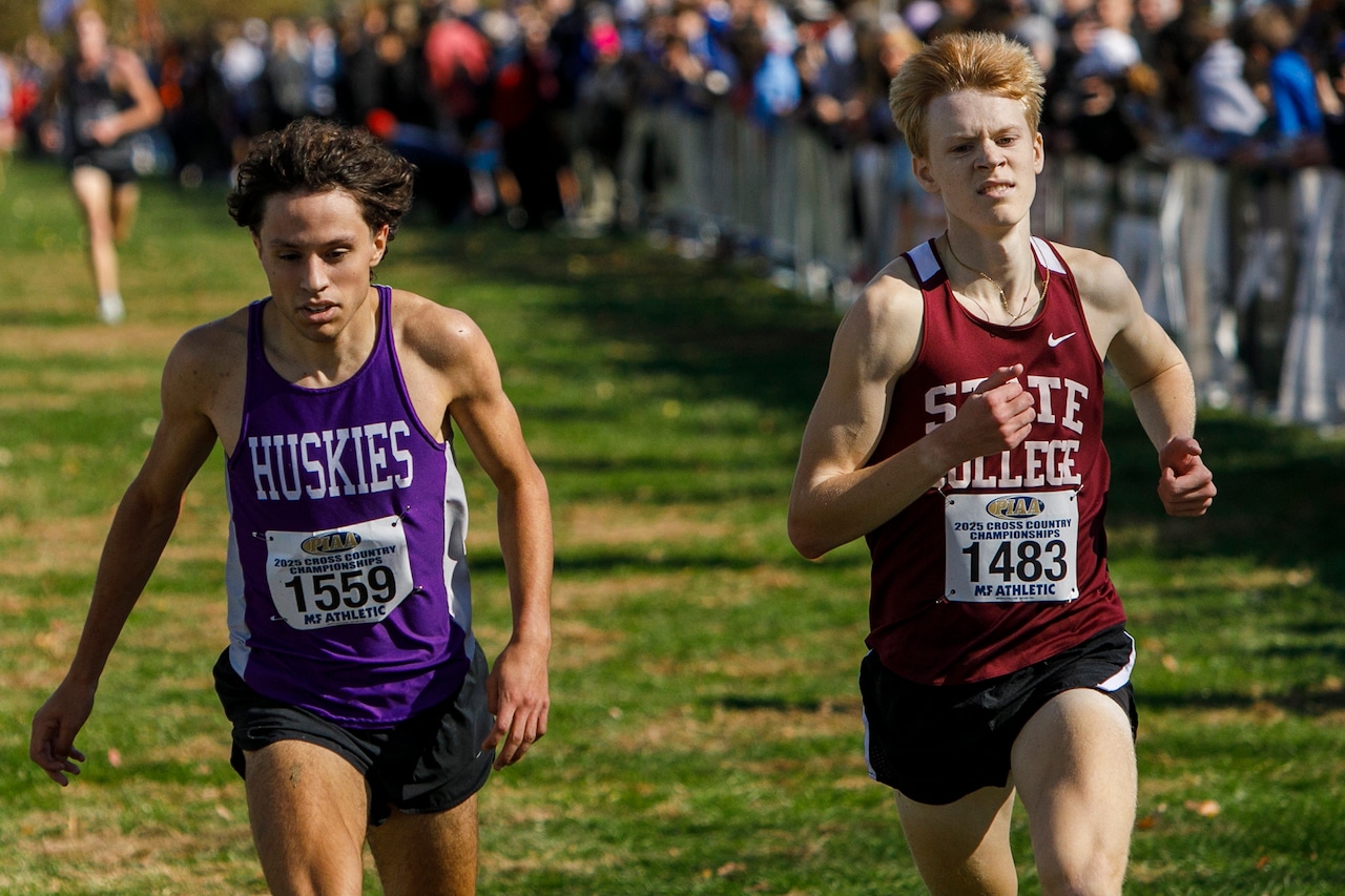 Carter Smith leads Mid-Penn boys in cross country state title meet