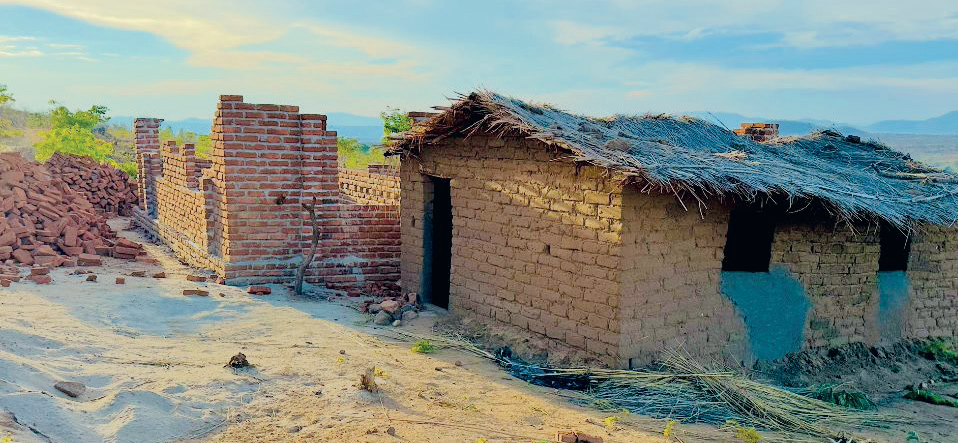 Che Mandota constructs mosque - Nation Online