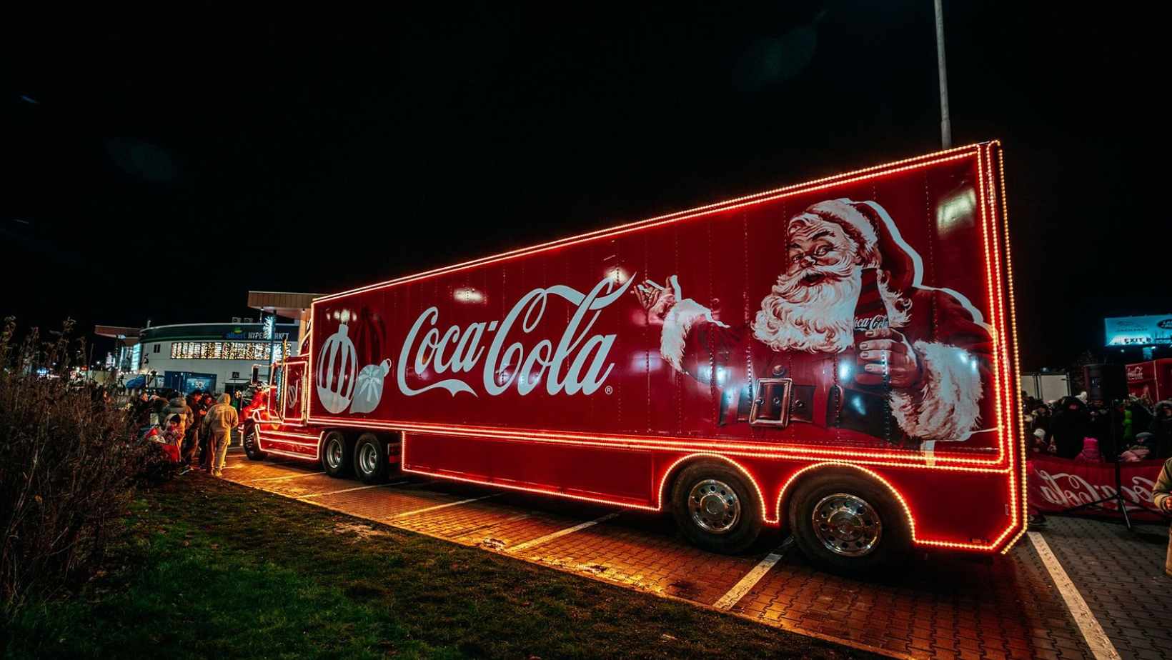 Coca-Cola Christmas Truck Returns to Prague in December