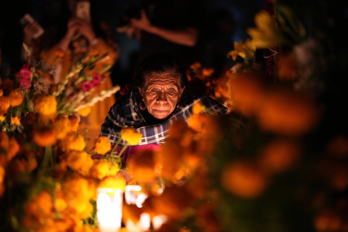Day of the Dead celebrations and more top photos this week from the Caribbean and Latin America