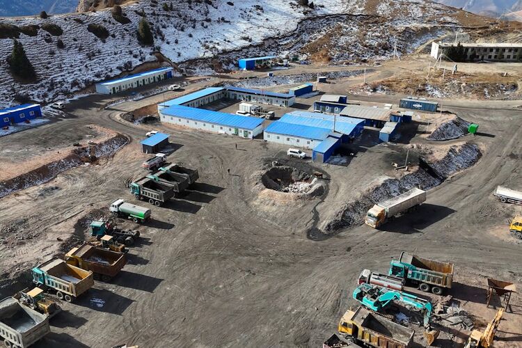 Energy Minister inspects coal production and prices at Kara-Keche and Ak-Ulak -