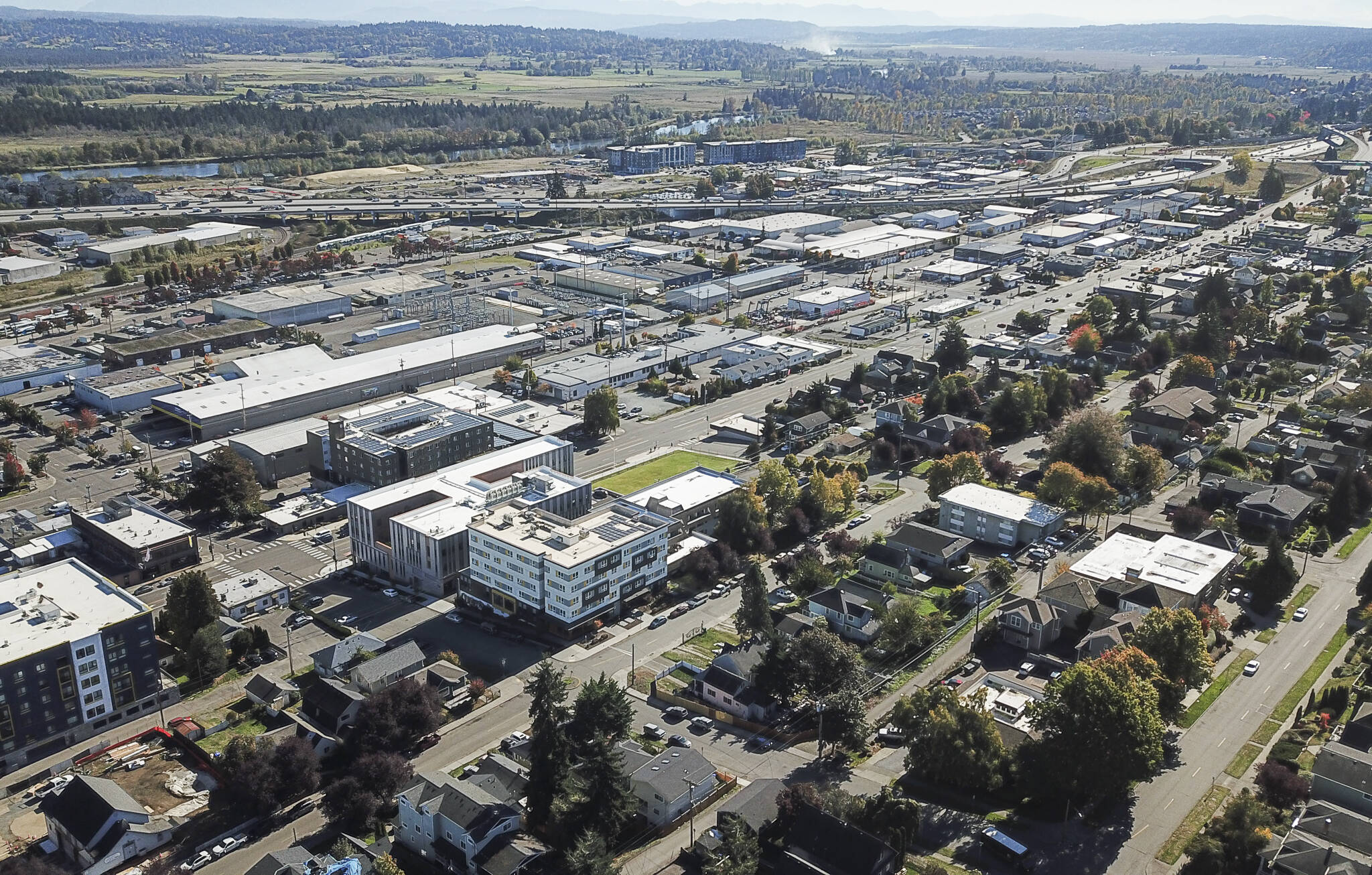 A view of downtown Everett’s No Sit Ordinance boundary facing southeast on Oct. 14, 2025. (Olivia Vanni / The Herald)