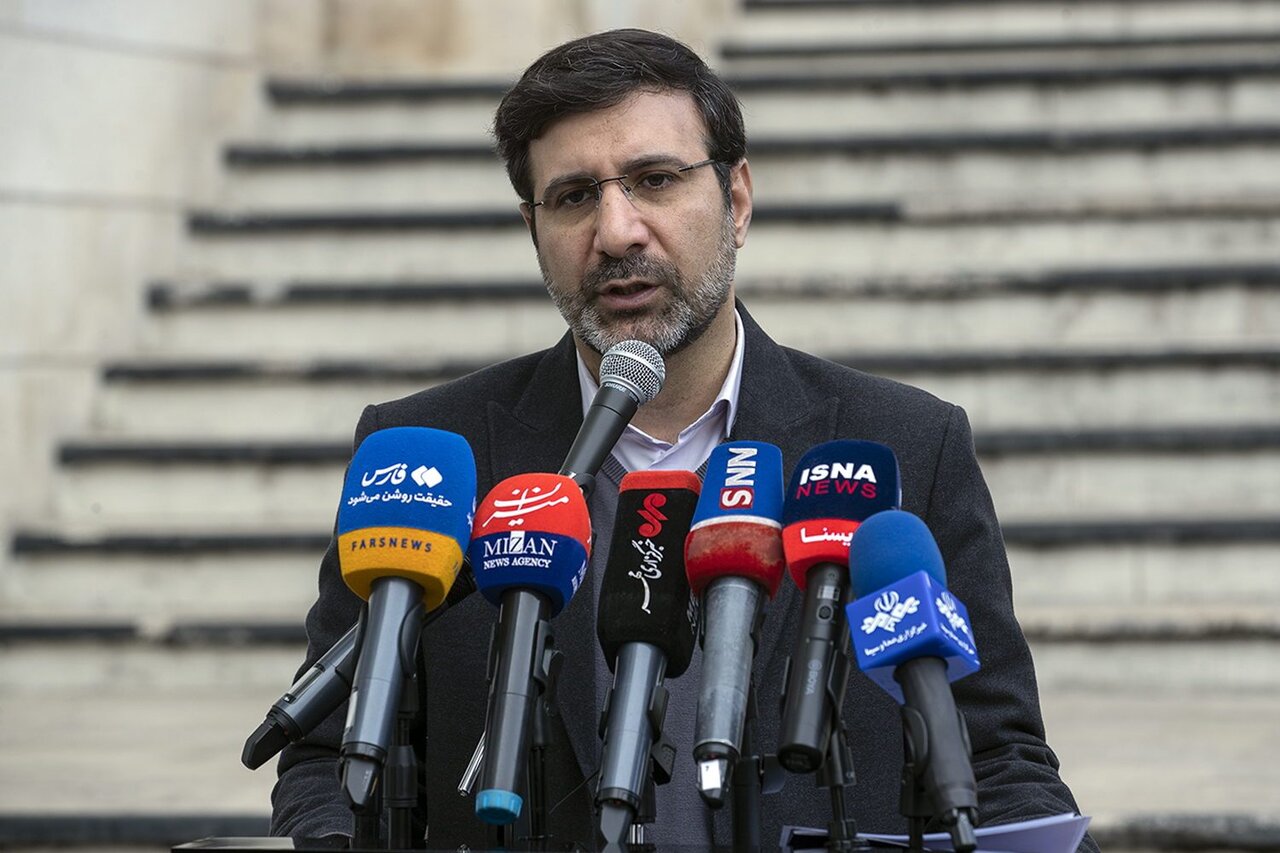 GC approves plan to remove four zeros from Iran's rial