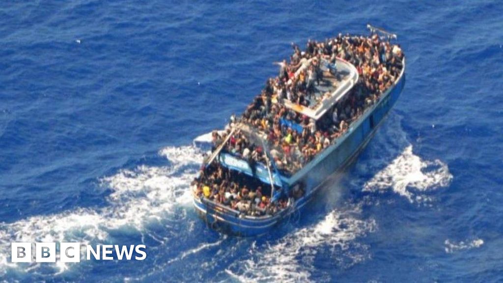 Greek coastguard chief to be prosecuted over deadly migrant shipwreck