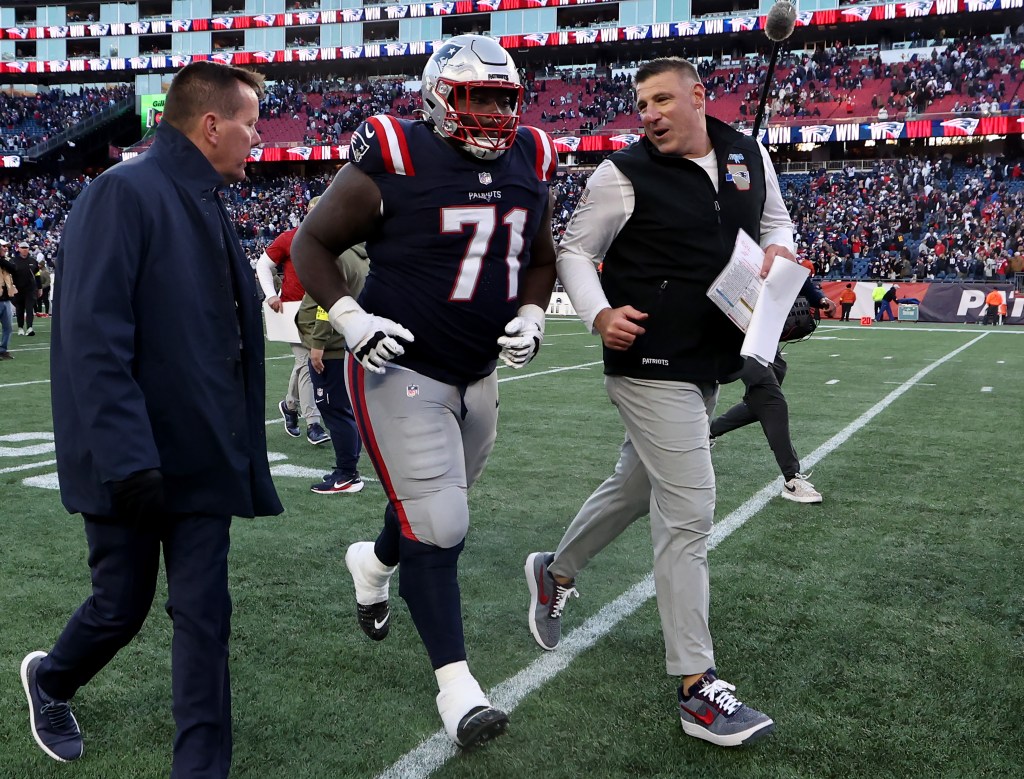 How Patriots HC Mike Vrabel responded to Falcons' 'clapgate' accusation