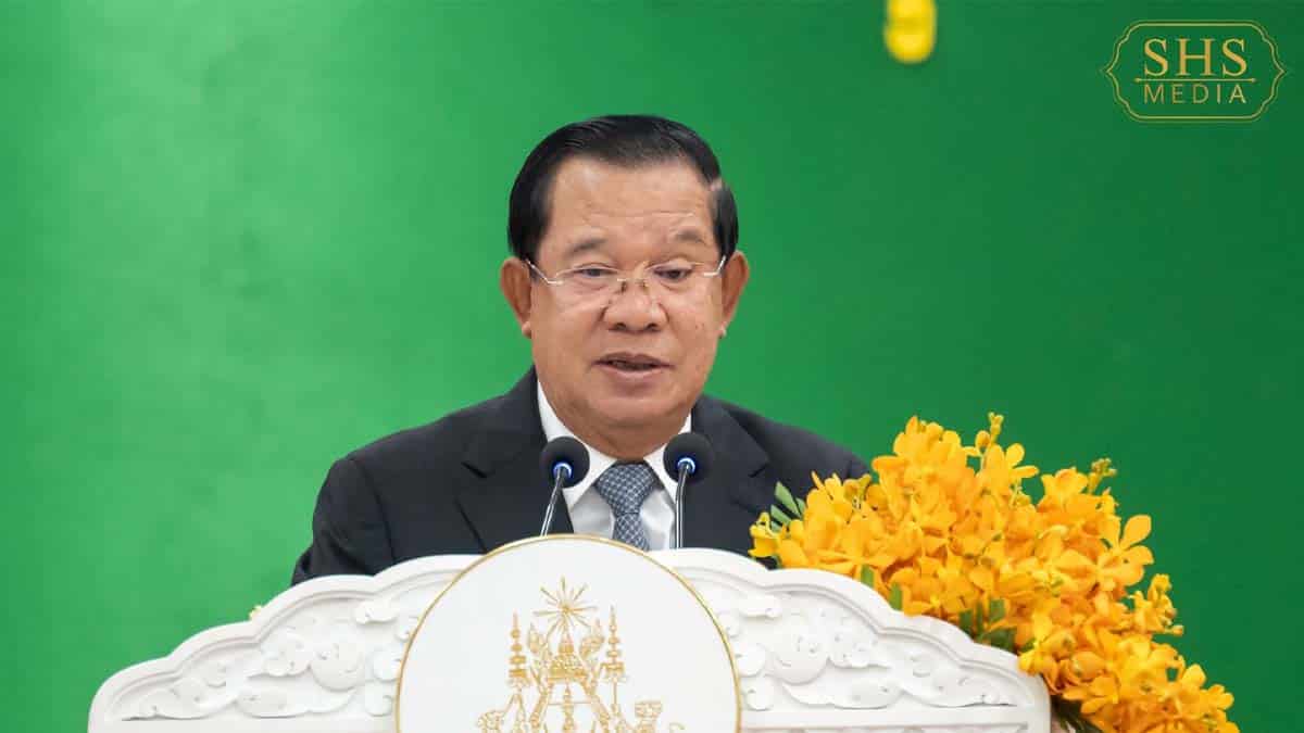 Hun Sen Says 18 Detained Soldiers Have Already “Made Their Sacrifice” for the Nation