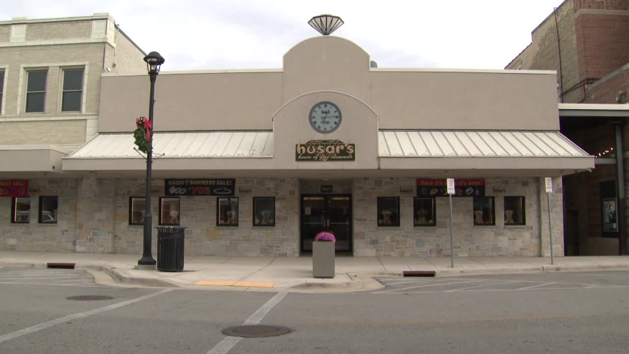 Husar's House of Fine Diamonds closing after 75 years in West Bend