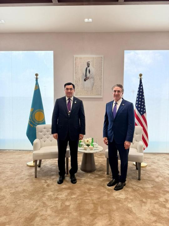 Kazakhstan, US Reaffirm Strategic Energy Partnership at ADIPEC 2025