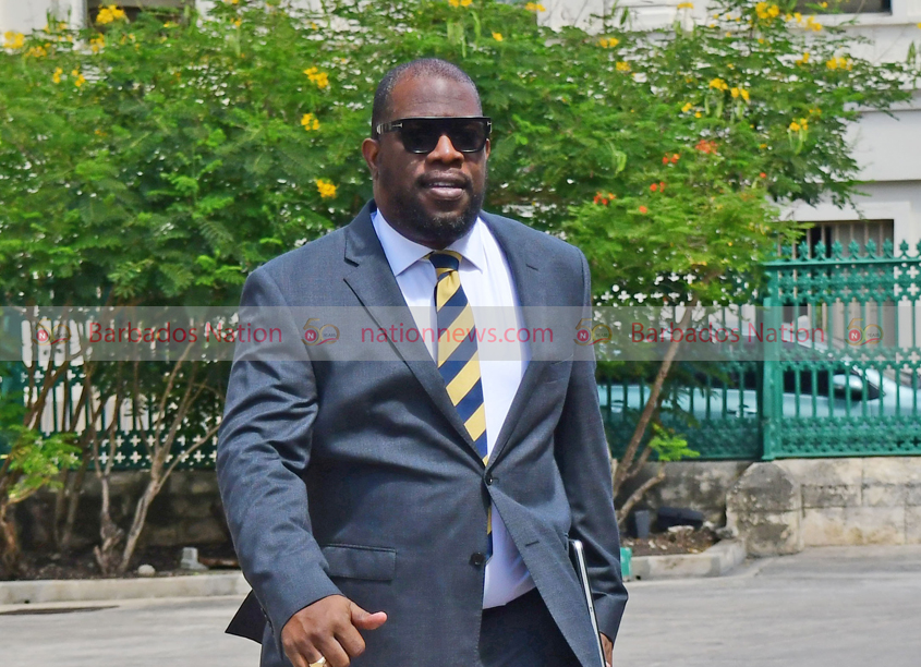 Nicholls first out the blocks for St Thomas