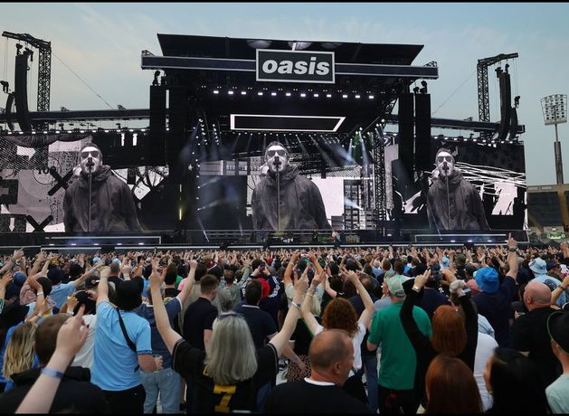 Oasis end-of-tour merchandise store to open in Dublin for Christmas period