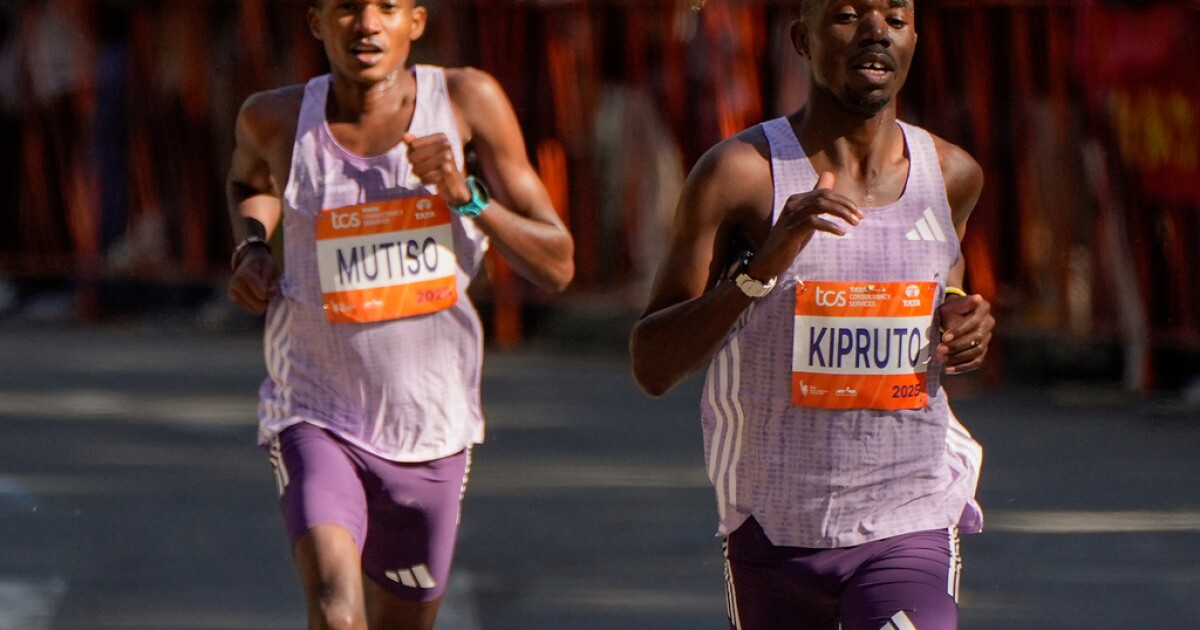 Obiri sets women's NYC Marathon record, Kipruto wins men's race in photo finish