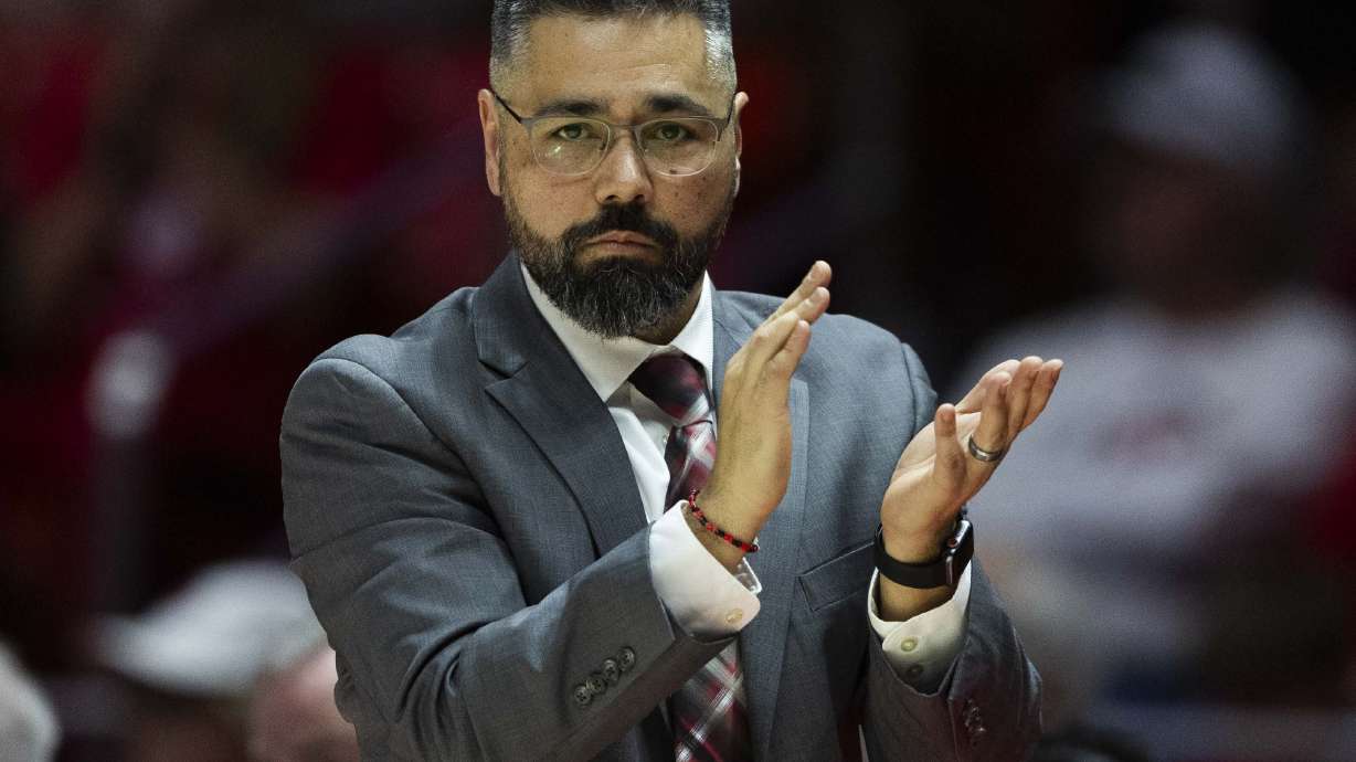 Otto, Hjelmstad lead Utah women's basketball in season-opening win over Sioux Falls