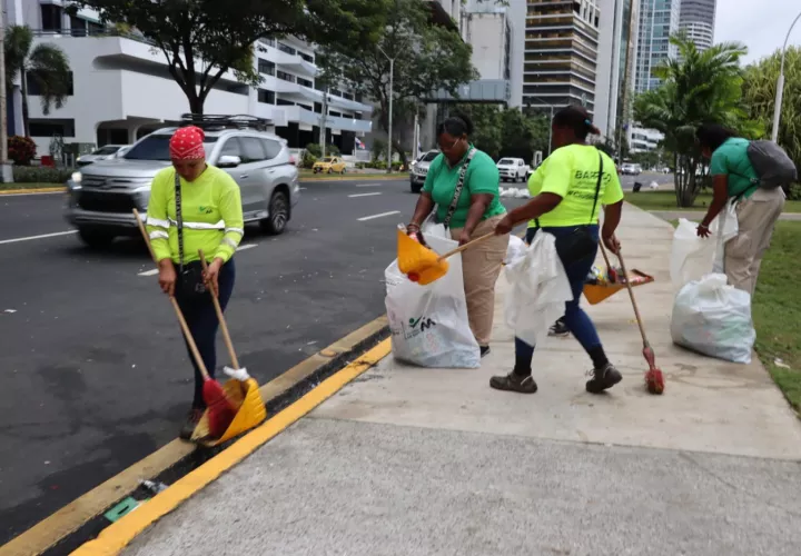 Panama City Streets are Sparkling Clean Again After the Football Festivities