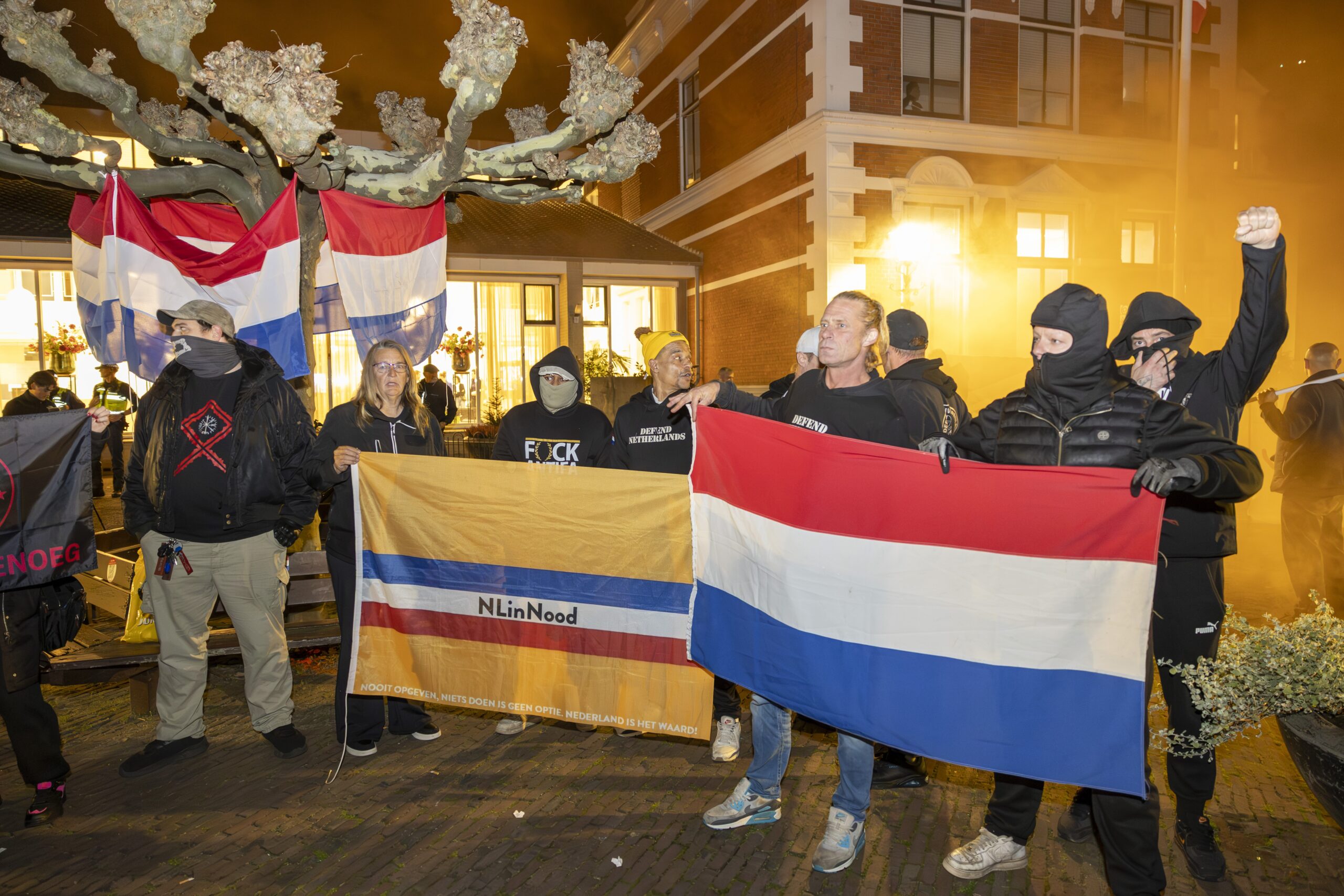 Police end violent protest against asylum centre in Uitgeest