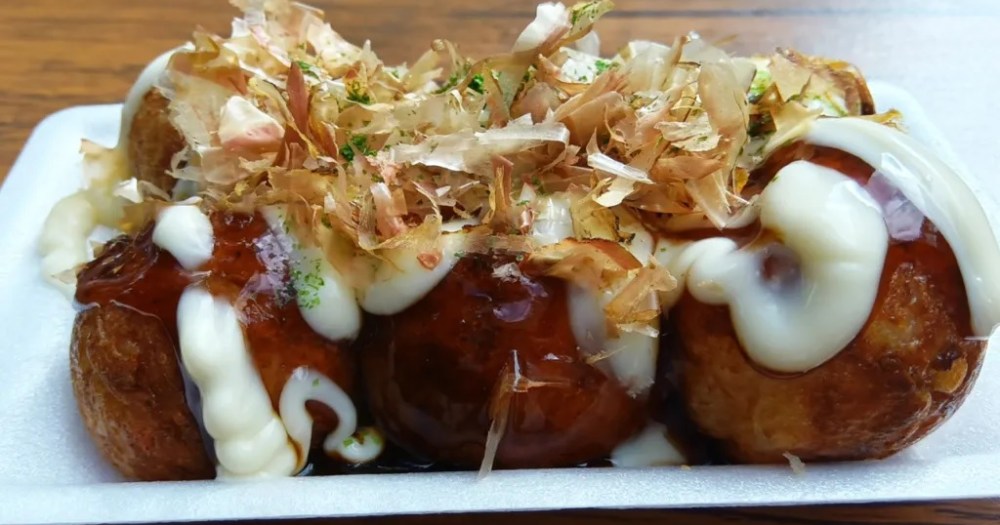 Real takoyaki is almost impossible to find in Tokyo, but this place has it, our hardliner says