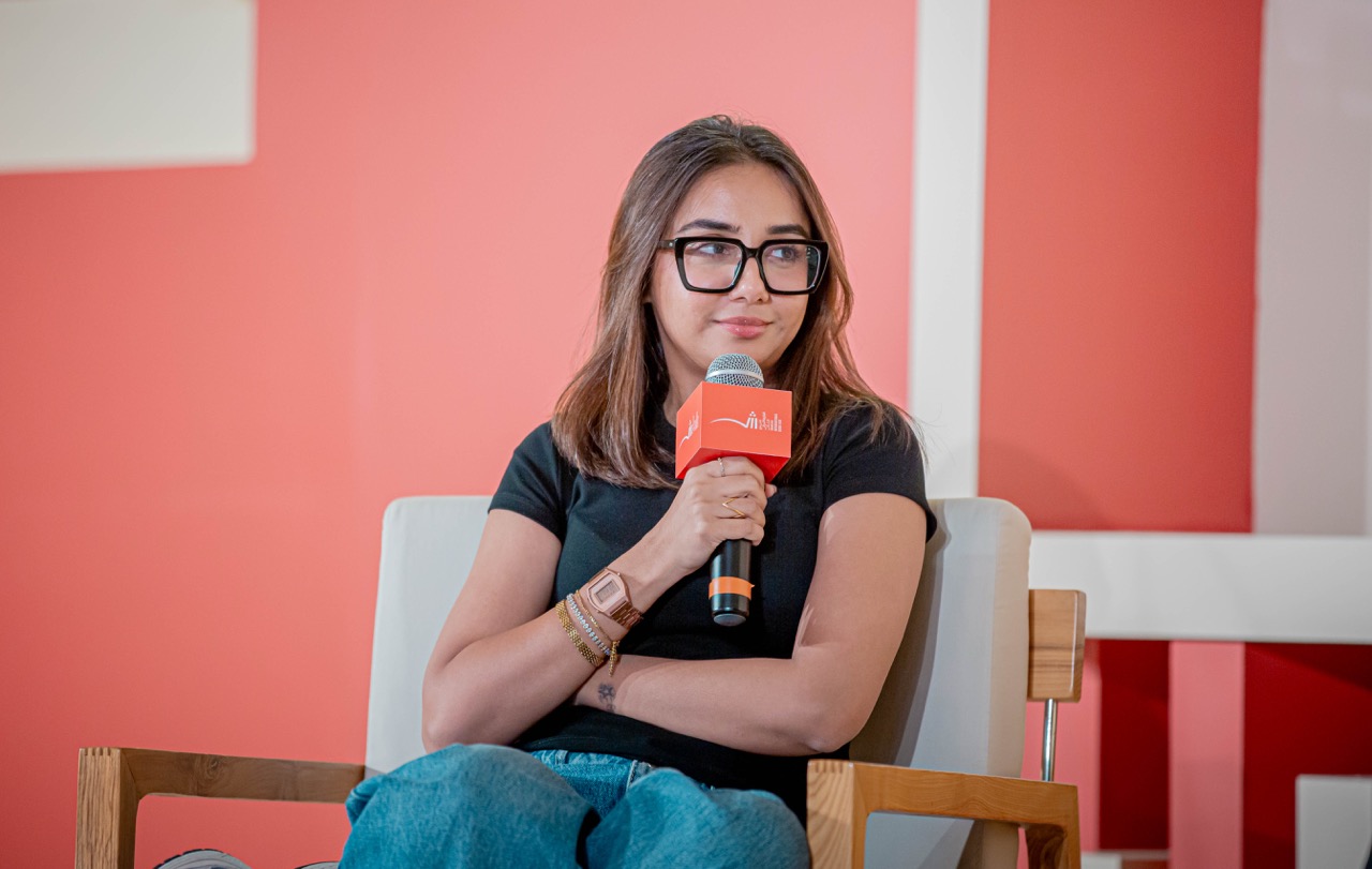 Romance and relationships in novels can be unrealistic, author and YouTuber Prajakta Koli warn fans at SIBF 2025