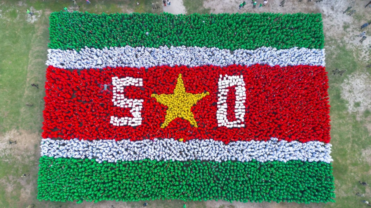 Suriname viert vandaag 50 jaar staatkundige onafhankelijkheid