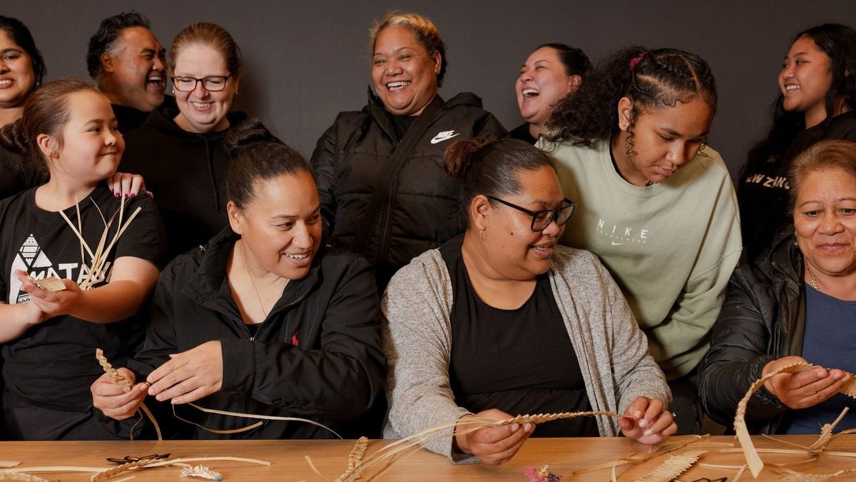 Tongan women lead major weaving project for Sydney museum