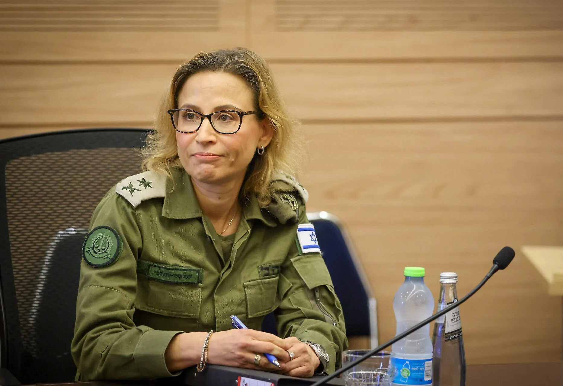 War ka cusub fadeexadda muuqaalkii ceebeyey Israel iyo gabadhii ka dambeysay