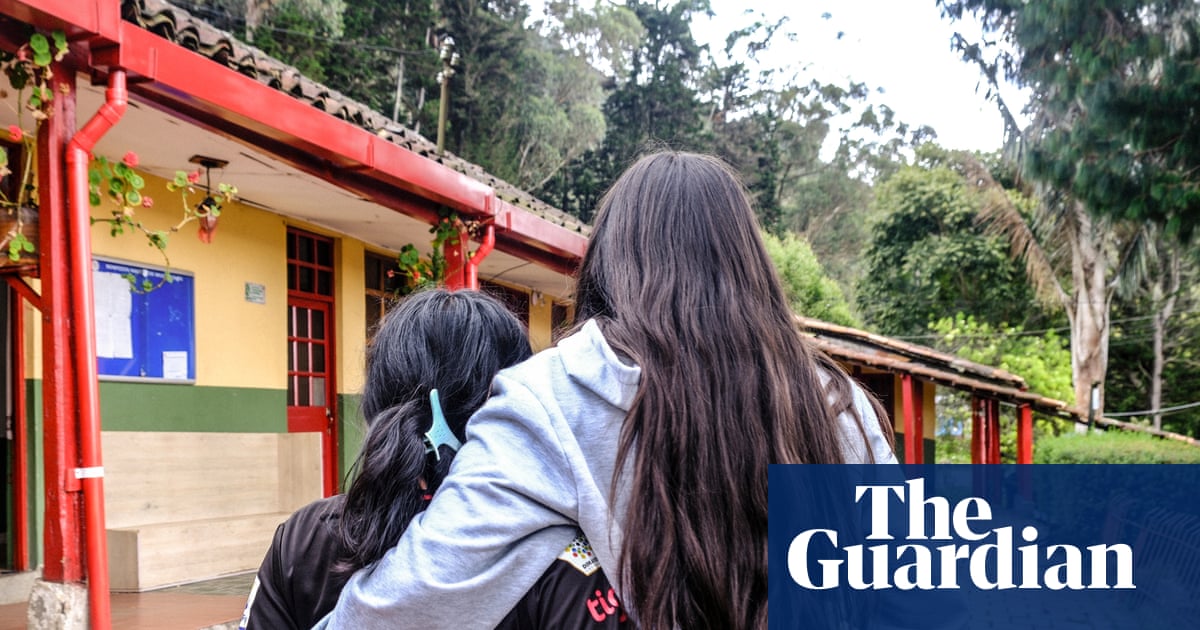 ‘They began taking my friends from school’: the children being recruited by Colombia’s armed groups | Young people