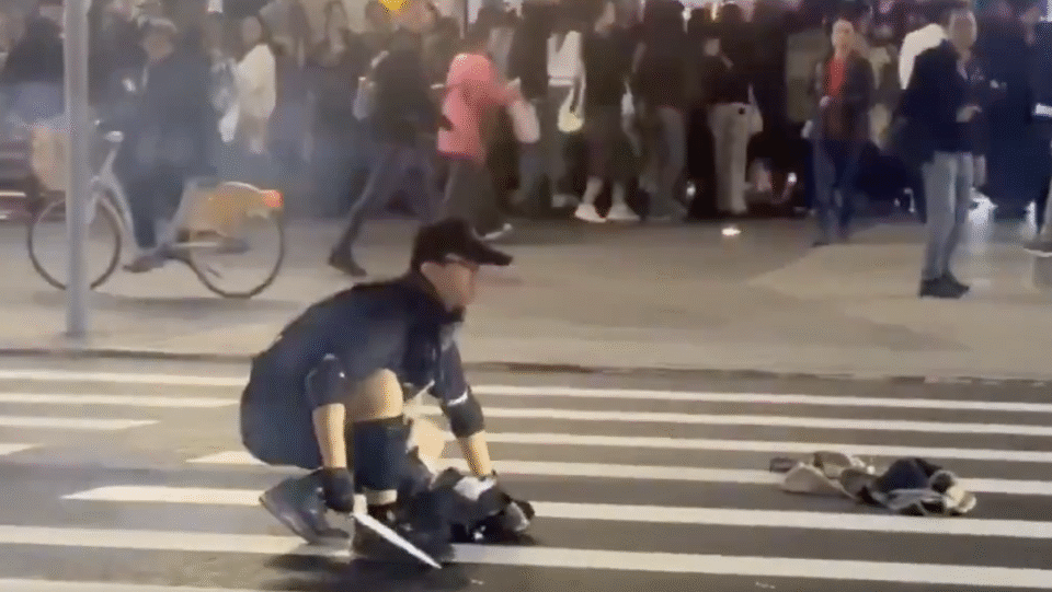 3 dead after Taipei machete and smoke bomb rampage