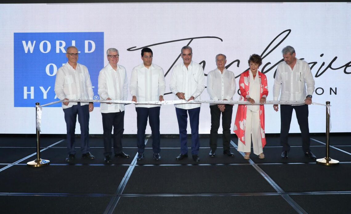 Abinader inaugurates Dreams and Secrets Playa Esmeralda hotels