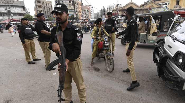 Action sought against 'foreign gangs extorting' Karachi businessmen