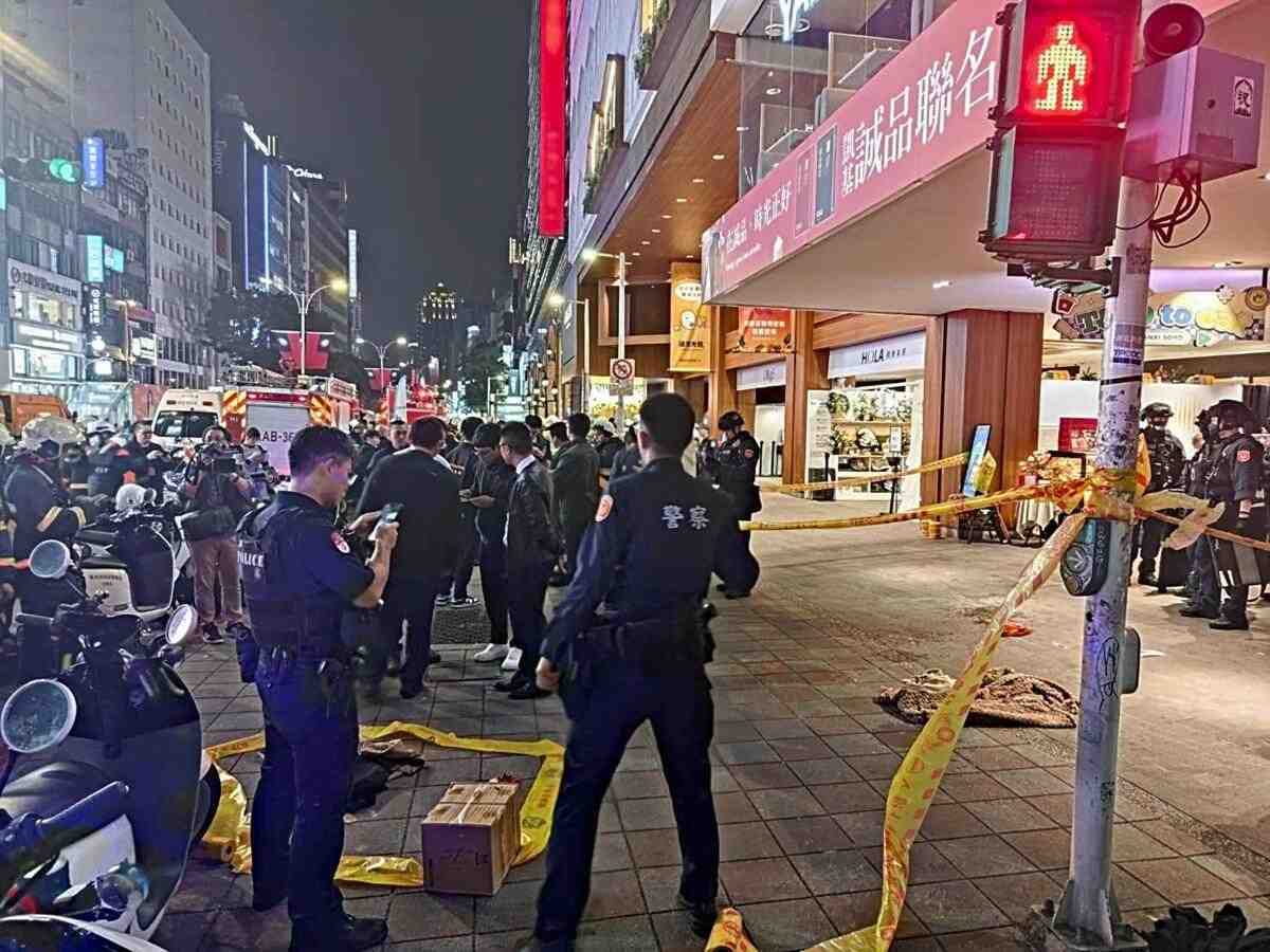 At Least 9 Injured in Taipei Smoke Grenade and Knife Attack