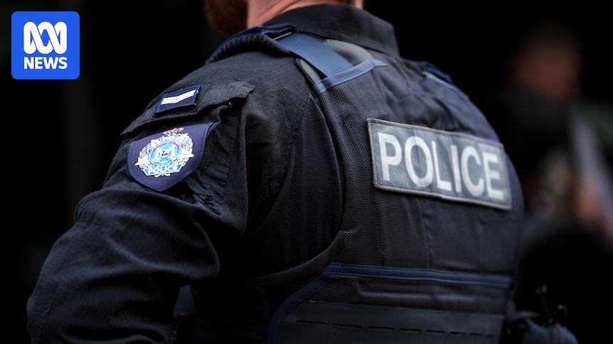 Bomb-making list, firearms, extremist flags seized from Perth man accused of backing Bondi attackers