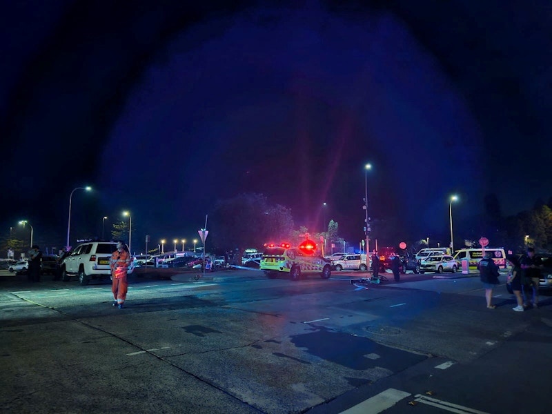 Bondi Beach shooting: Australian officials say 10 are dead in attack on Jewish event