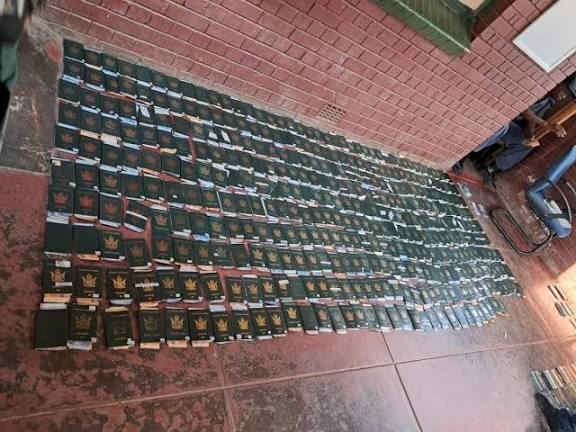 Buying days in South Africa: Zimbabwean man arrested for possession of 582 passports laced with money