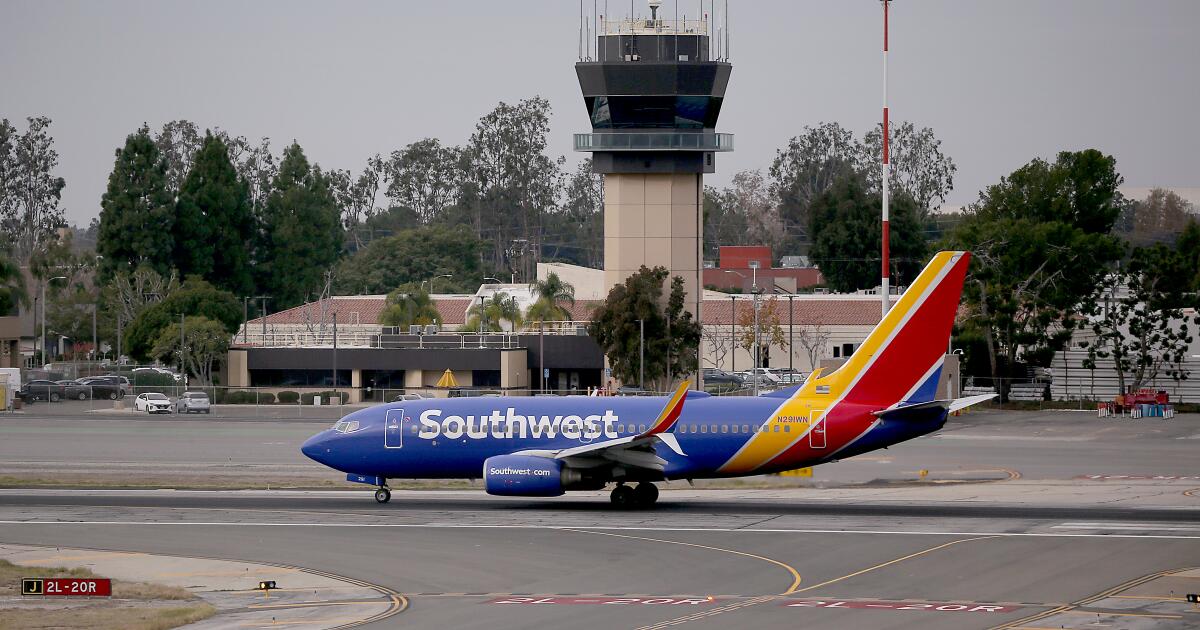 Car drives onto taxiway in bizarre incident at SoCal airport
