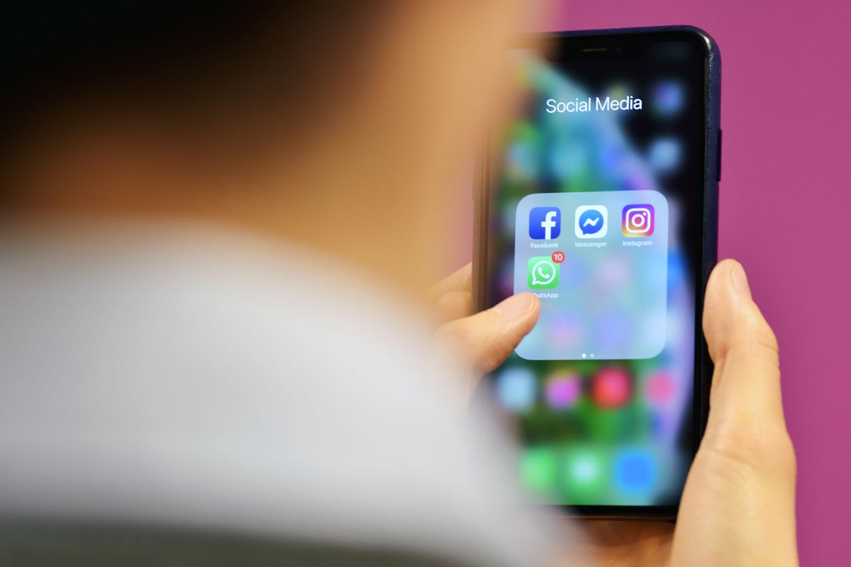 Chile becomes latest country to ban smartphones in school classrooms