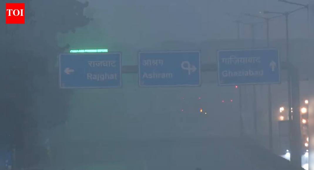 Delhi air pollution crisis: AQI remains ‘very poor’ at 330; flights delayed amid dense fog | Delhi News