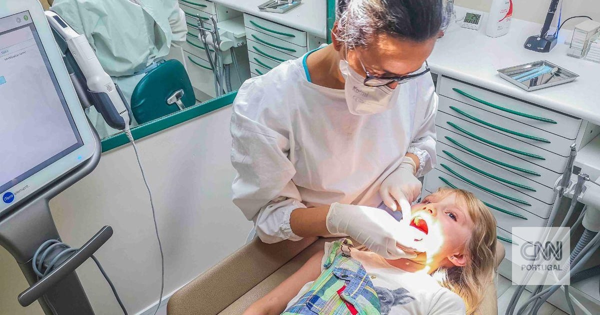 Dentistas portugueses chegam a ganhar dez mil euros no estrangeiro