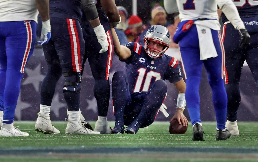 Drake Maye laments missed throws in Patriots' 35-31 loss to Bills
