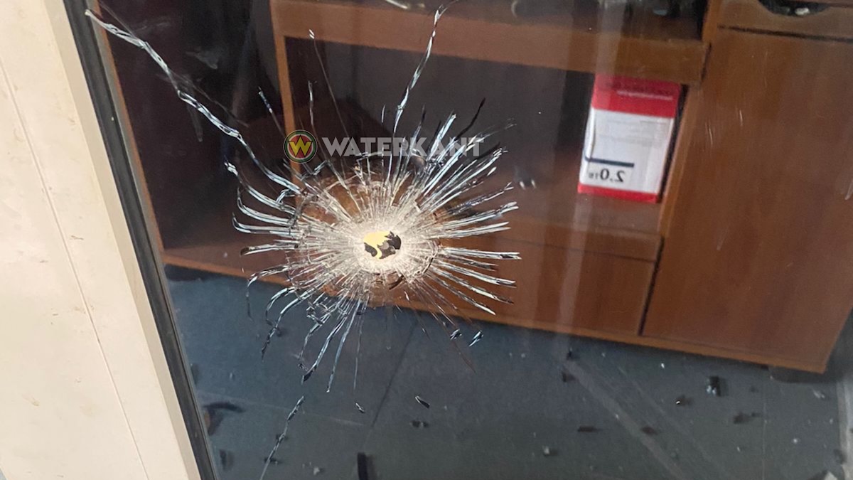 Eigenaar constructiebedrijf door kogel geraakt bij gewapende roofoverval