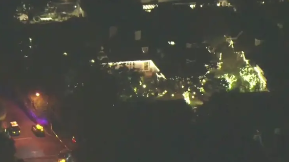 FOX 11 LA: 2 dead at Los Angeles mansion owned by Rob Reiner