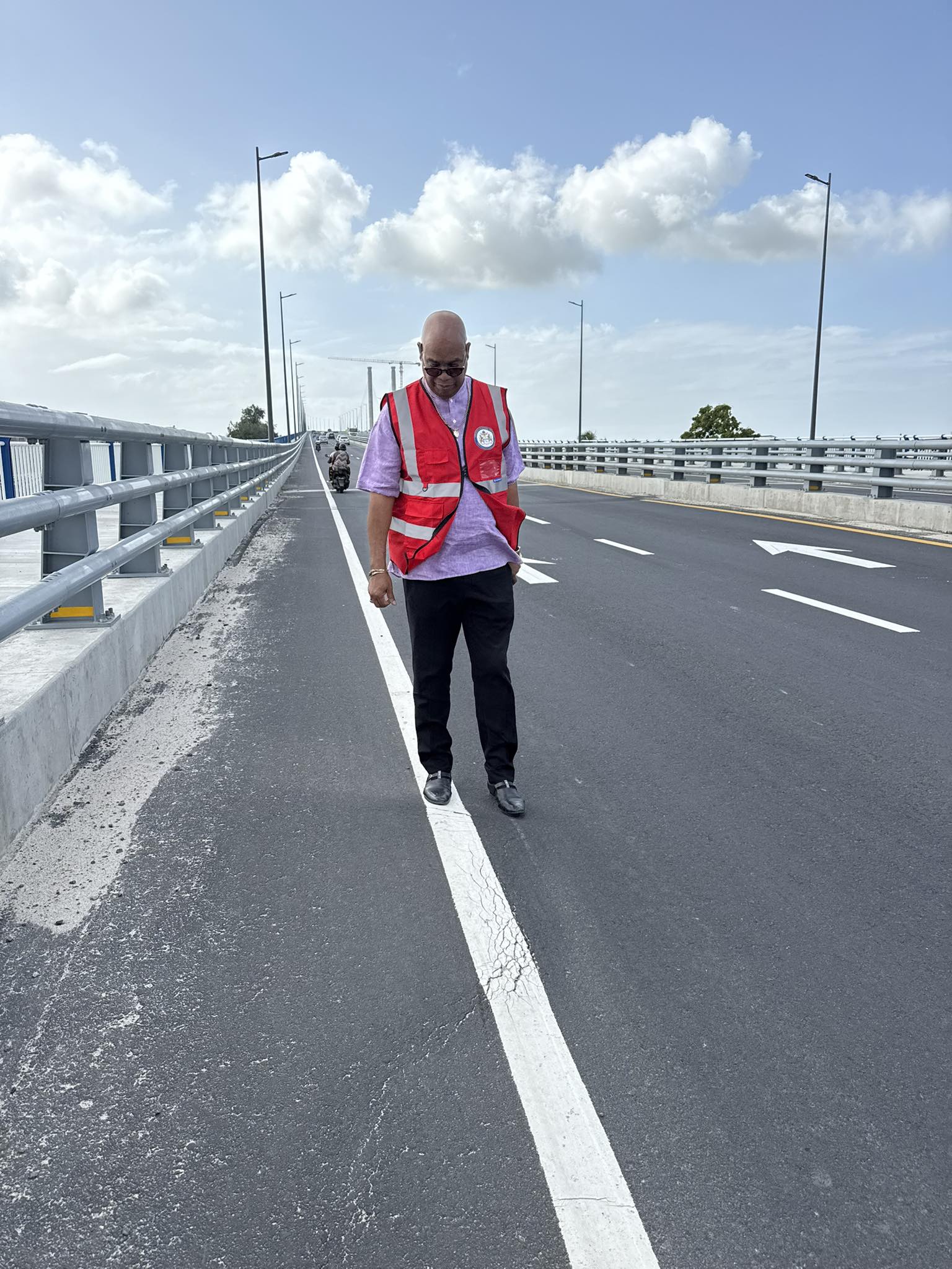 Govt confirms structural safety of Bharrat Jagdeo Bridge following pavement observations