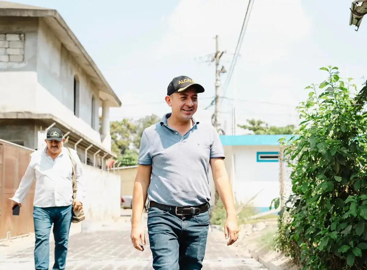 Guatemala Faces Security Crisis After Mayor's Murder in Festive Parade
