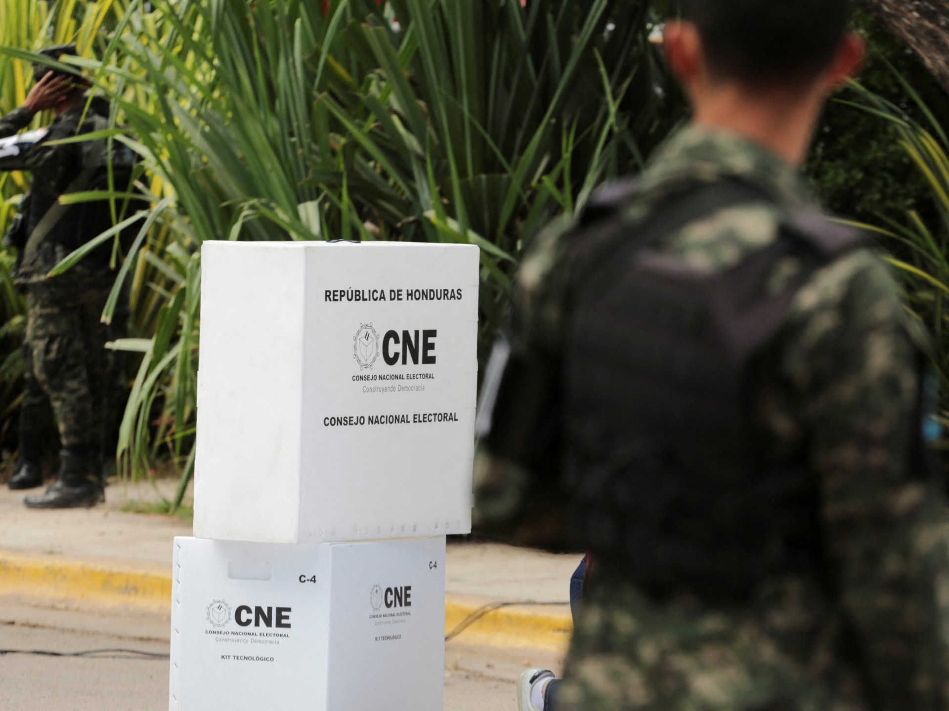 Honduran election authorities resume vote tallies amid allegations of fraud | Elections News