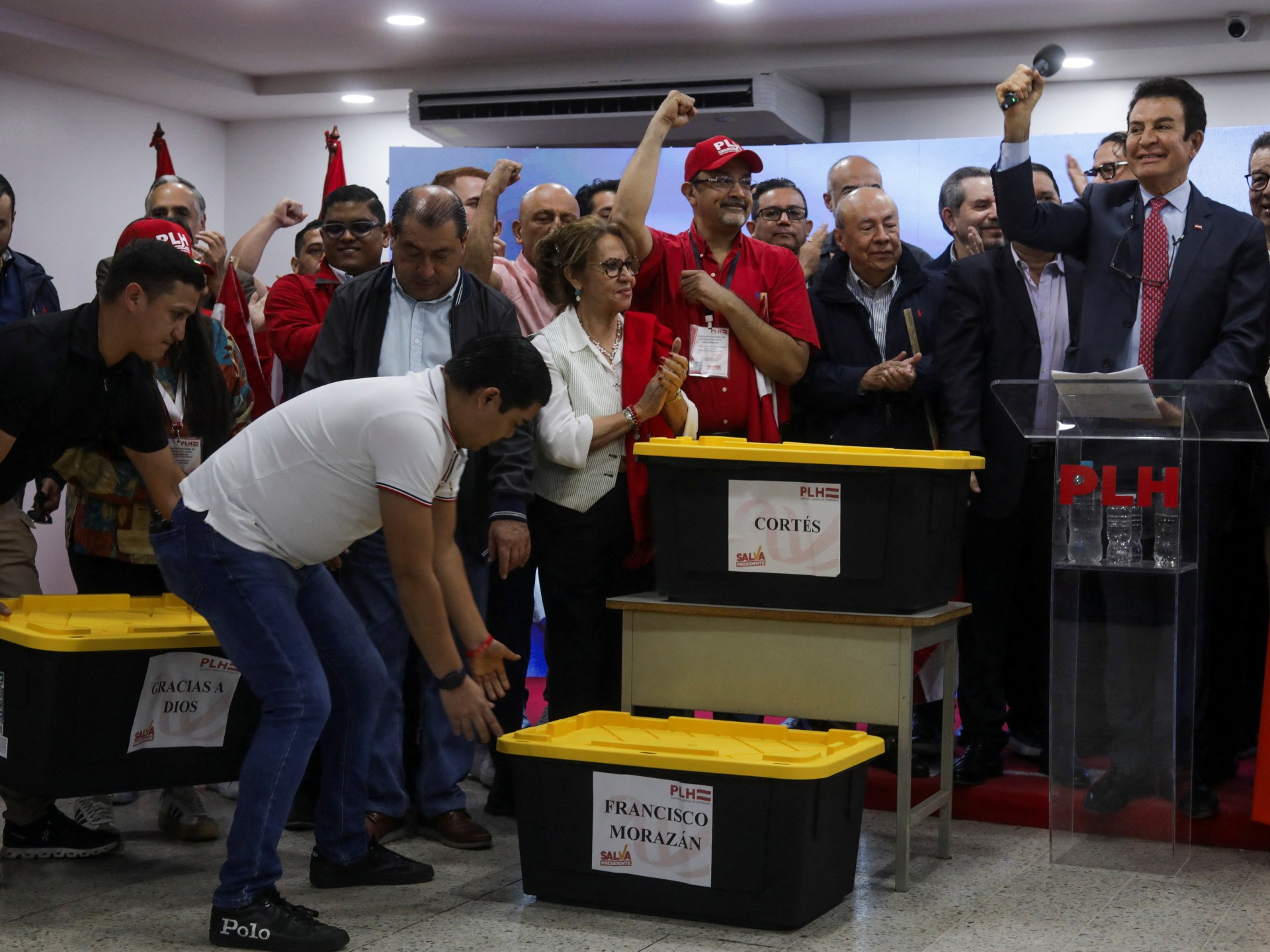 Honduras election council member accuses colleague of ‘intimidation’ | Elections News