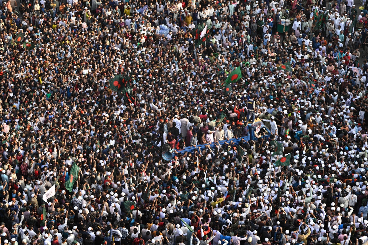 Hundreds of thousands attend funeral of slain Bangladeshi activist Sharif Osman Hadi