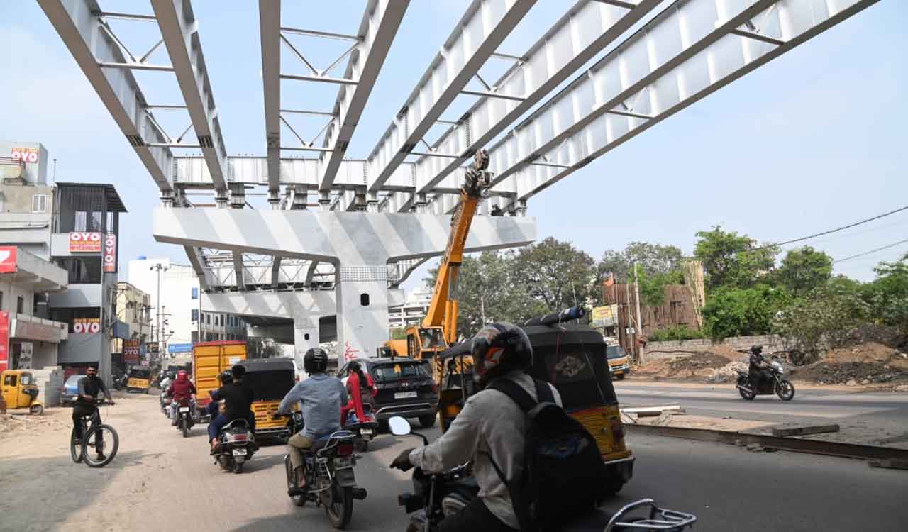 Hyderabad: Residents, commuters suffer as Telangana govt delays Chanchalguda steel flyover works