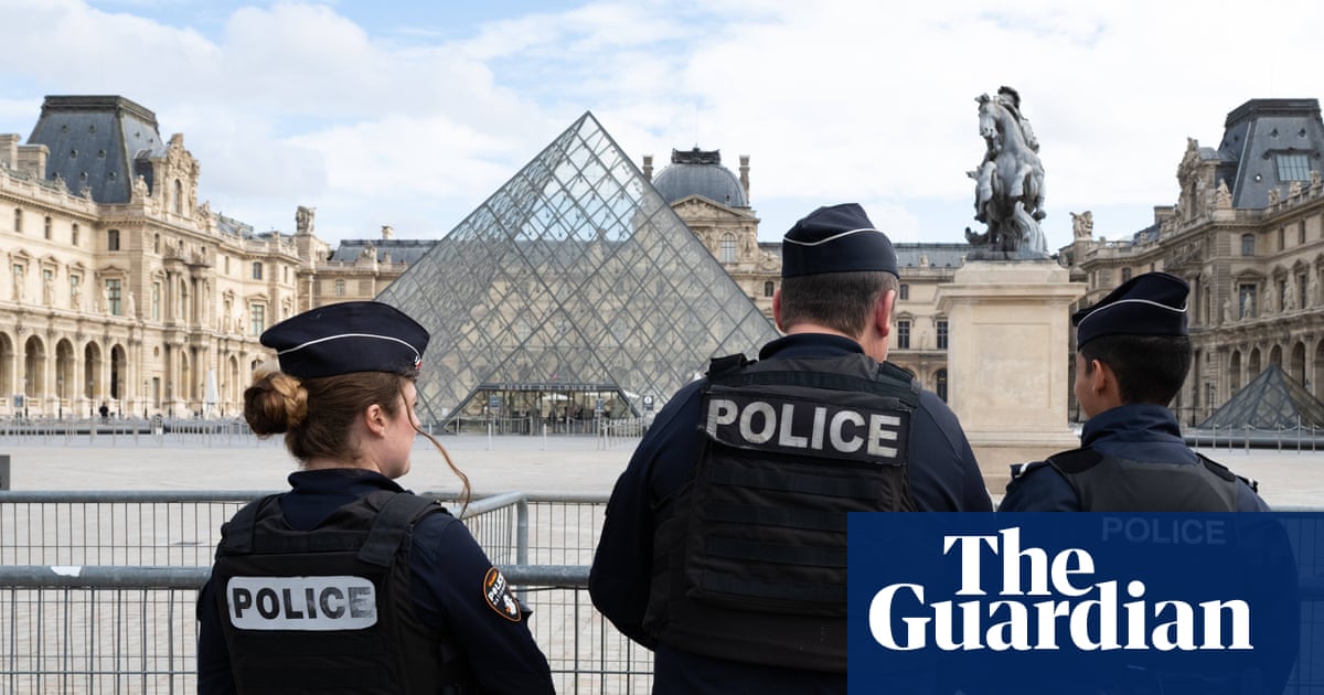 Louvre thieves evaded police with 30 seconds to spare, investigation finds | Paris