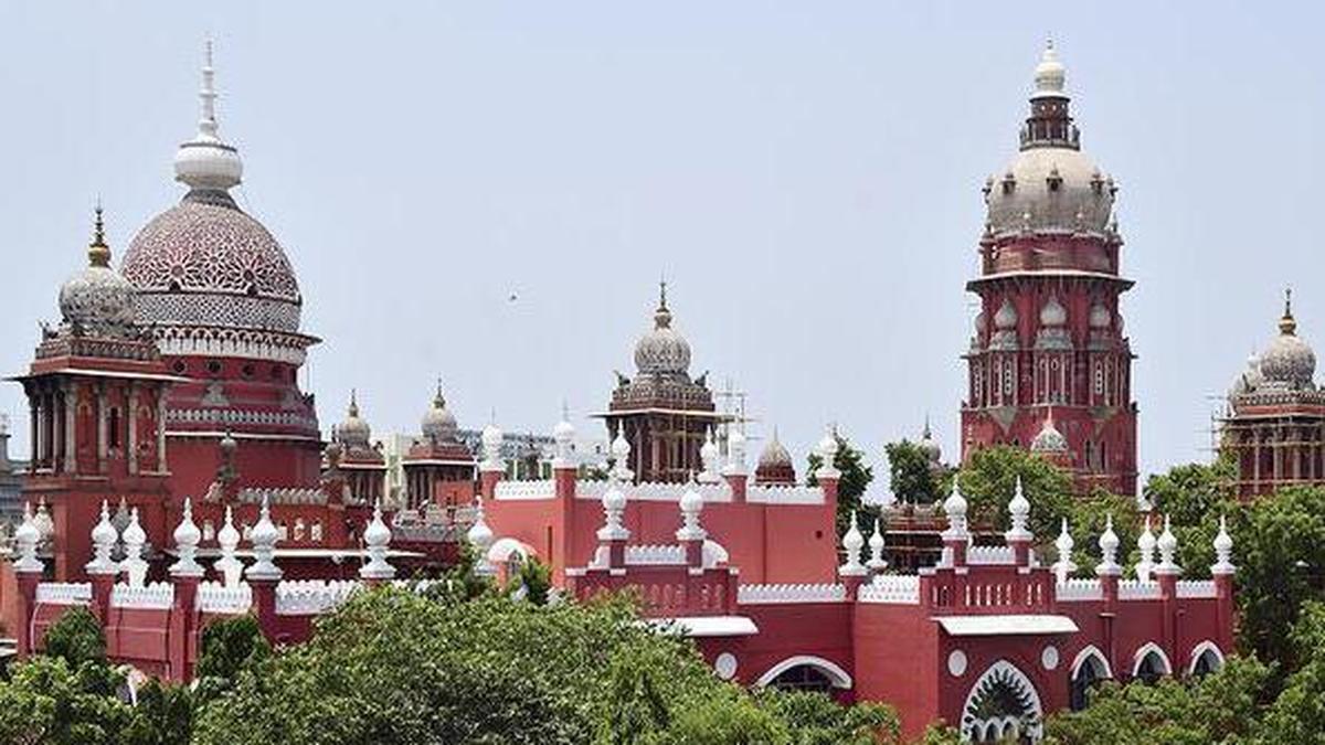 Madras High Court requests Salim Ali Centre for Ornithology to study revitalisation of Ukkadam and Valankulam lakes in Coimbatore