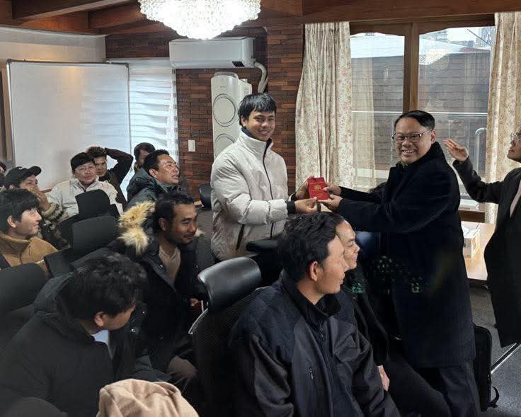 Myanmar EPS workers granted new passports lost in fire in South Korea