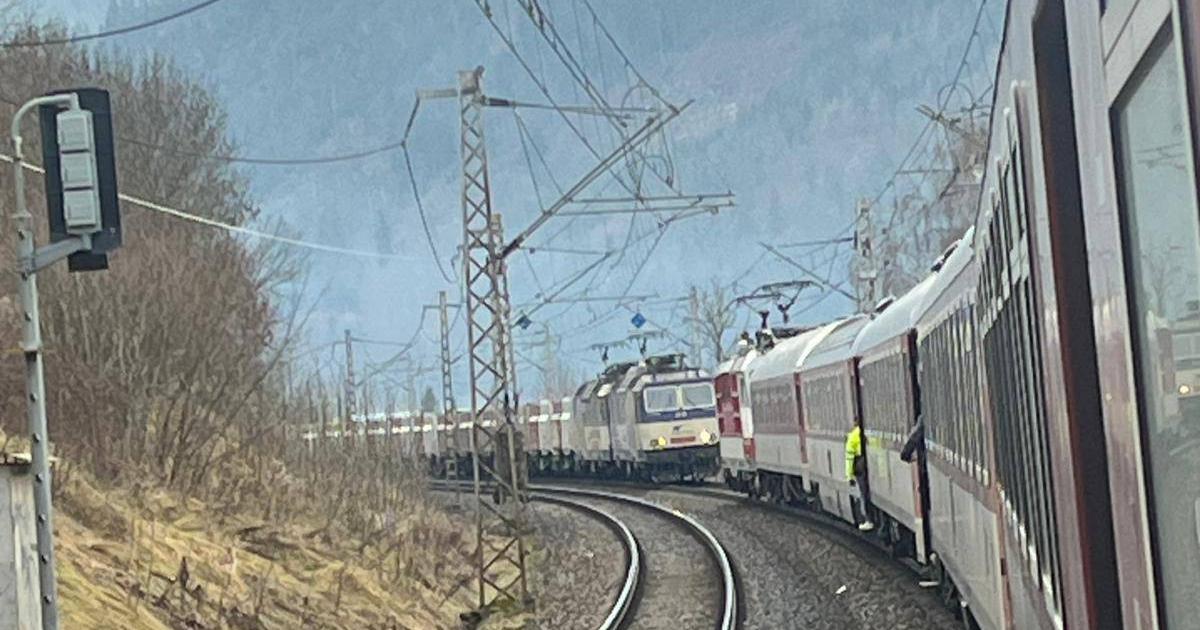 Near-collision on Slovak railway as trains halt just 20 metres apart